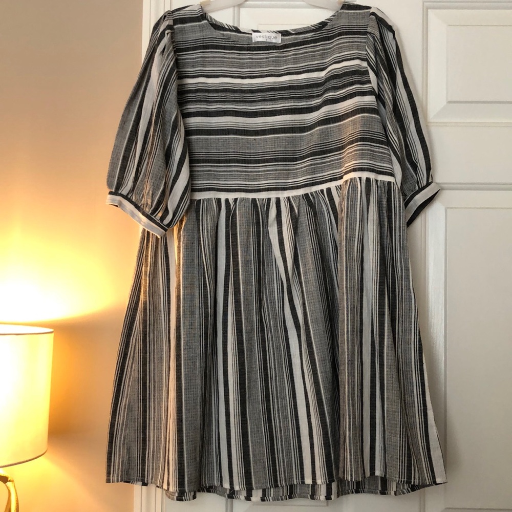 GREYISH BLUE AND WHITE STRIPED DRESS